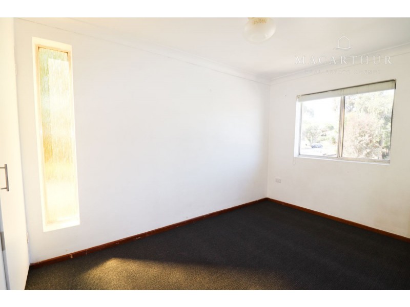 6/4 Nordlingen Drive, Tolland NSW 2650