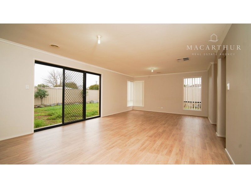 9 Apprentice Avenue, Ashmont NSW 2650