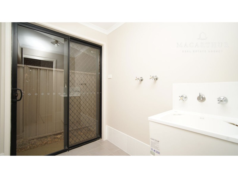 9 Apprentice Avenue, Ashmont NSW 2650