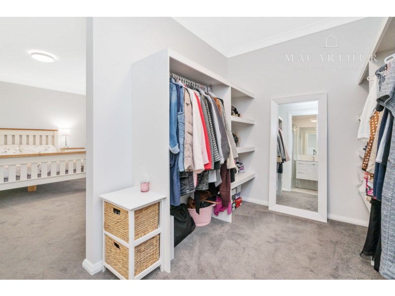 29 Gasnier Loop, Boorooma NSW 2650