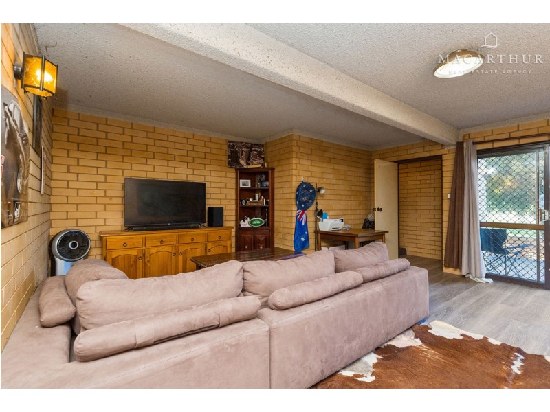 1-4/19 Nordlingen Drive, Tolland NSW 2650