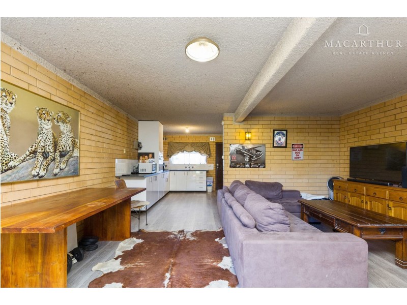 1-4/19 Nordlingen Drive, Tolland NSW 2650