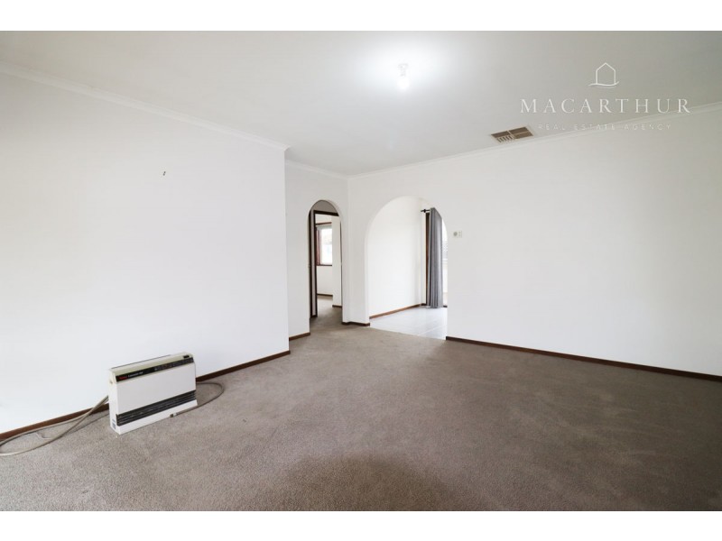1/14 Canola Place, Estella NSW 2650