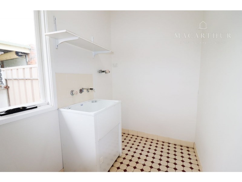 1/14 Canola Place, Estella NSW 2650