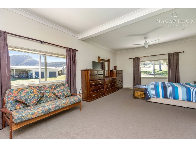 “Rockedge” 363 Vincents Road, The Rock NSW 2655