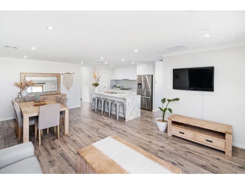 4 Paradise Drive, Gobbagombalin NSW 2650