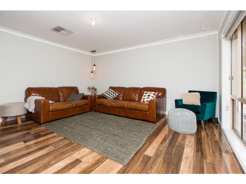 18 Canola Place, Estella NSW 2650