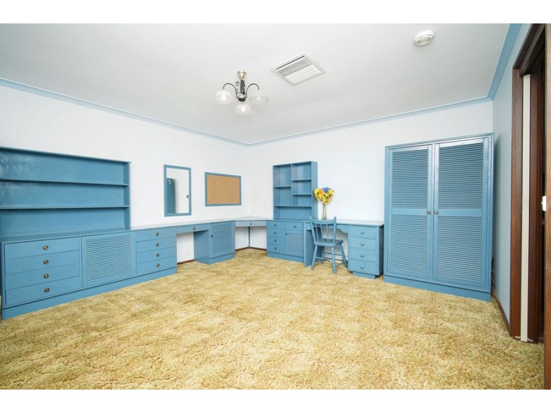 79 Simkin Crescent, Kooringal NSW 2650