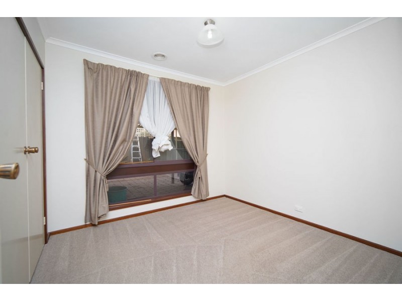 79 Simkin Crescent, Kooringal NSW 2650