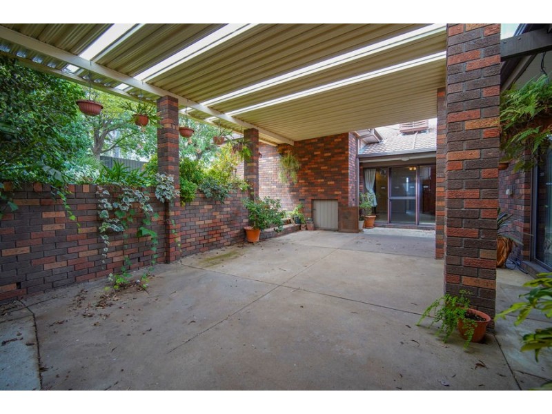 79 Simkin Crescent, Kooringal NSW 2650