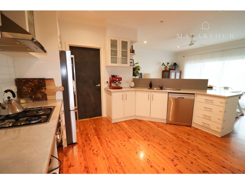 70 Mitchelmore Street, Turvey Park NSW 2650