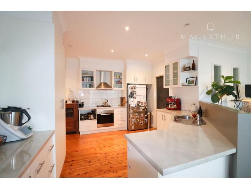 70 Mitchelmore Street, Turvey Park NSW 2650