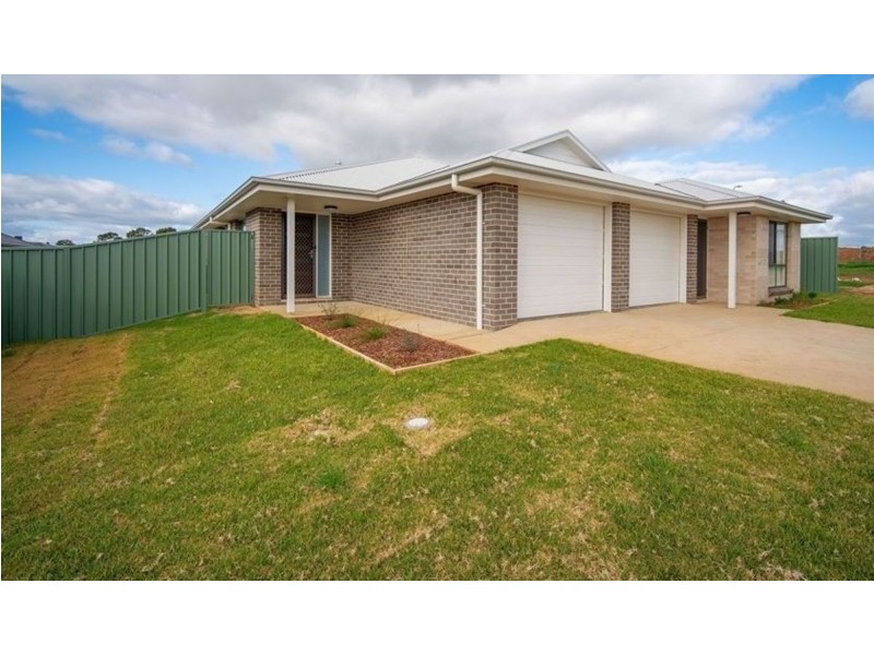 49 Paperbark Drive, Forest Hill NSW 2651