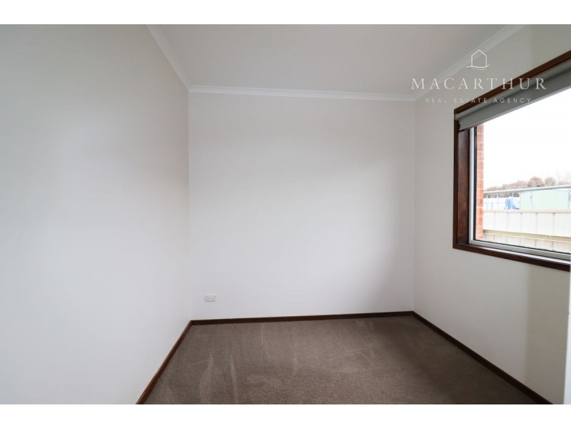 1/14 Canola Place, Estella NSW 2650