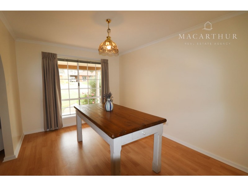 2 Egret Place, Estella NSW 2650