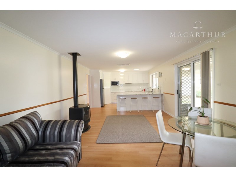 2 Egret Place, Estella NSW 2650