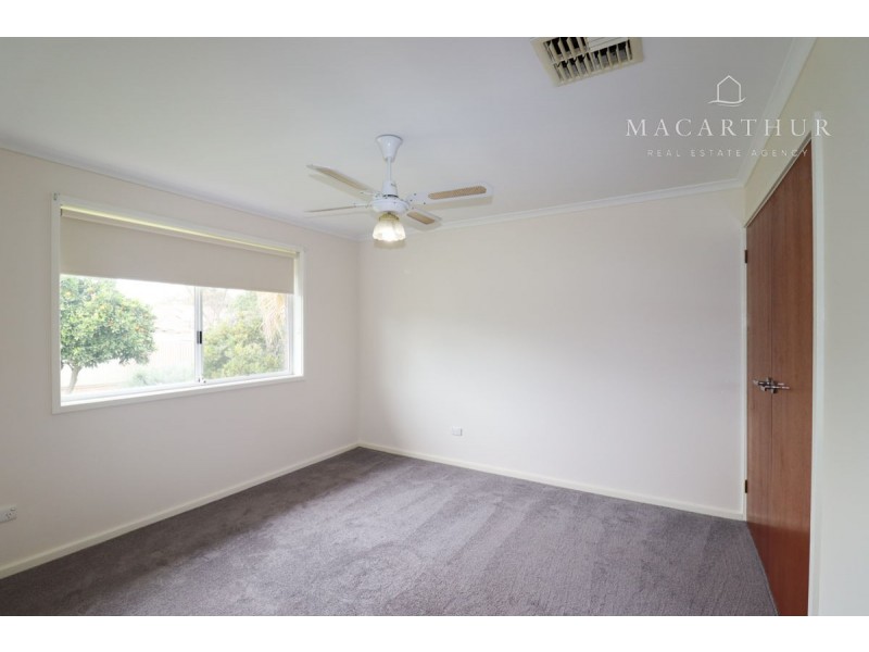 2 Egret Place, Estella NSW 2650