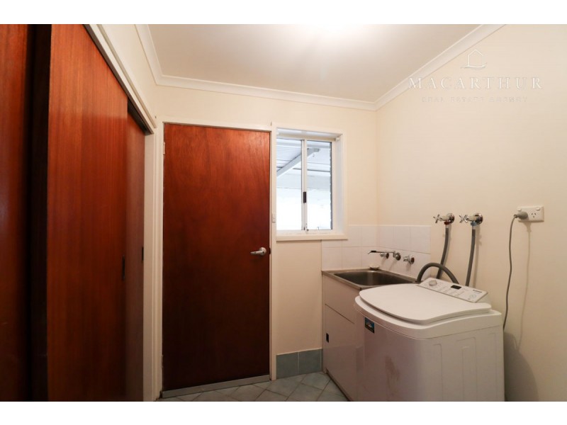 2 Egret Place, Estella NSW 2650