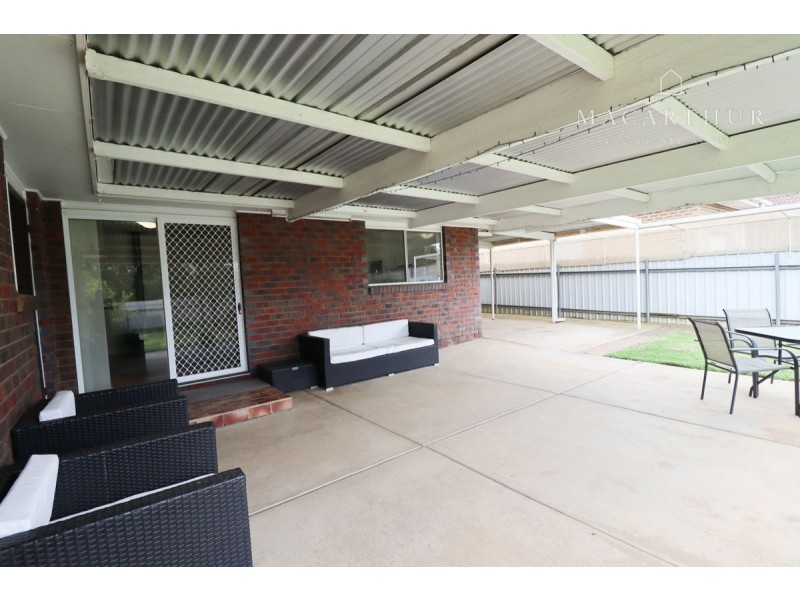 2 Egret Place, Estella NSW 2650