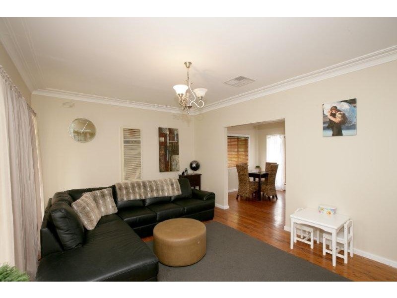 13 Plumpton Rd, Wagga Wagga NSW 2650