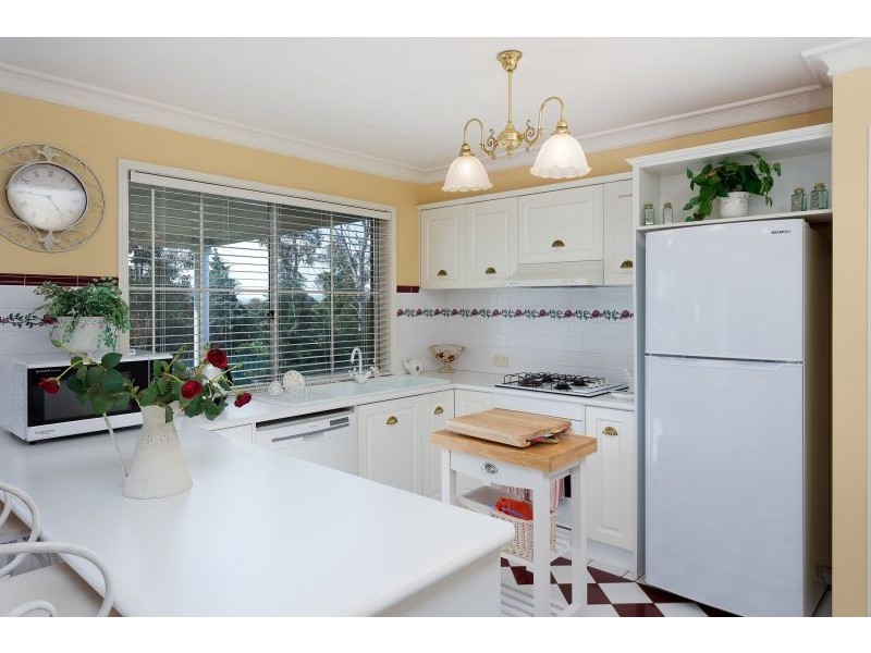 7 Keane Place, Kooringal NSW 2650