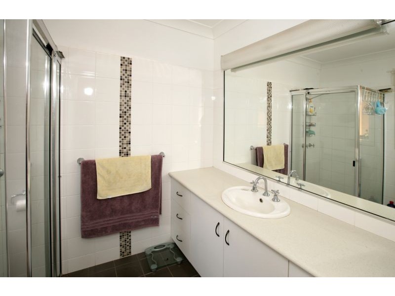 53 Barrima Drive, Glenfield Park NSW 2650