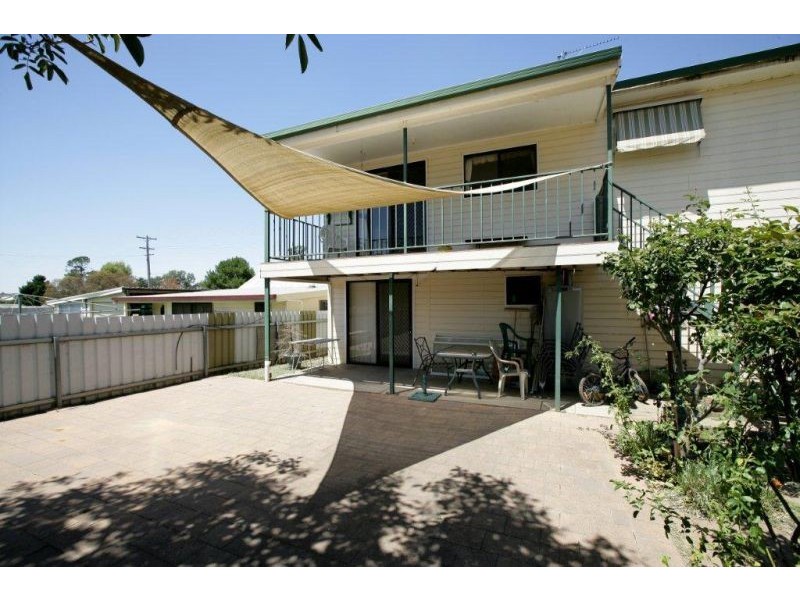 94 Hampden Avenue, North Wagga Wagga NSW 2650