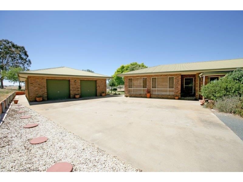 131 Albert St, Junee NSW 2663