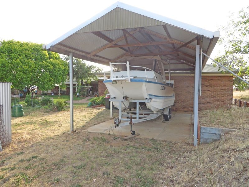 131 Albert St, Junee NSW 2663