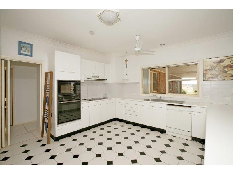 131 Albert St, Junee NSW 2663