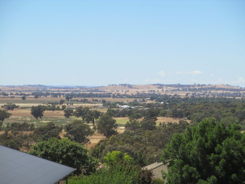 16 Stellway Close, Kooringal NSW 2650