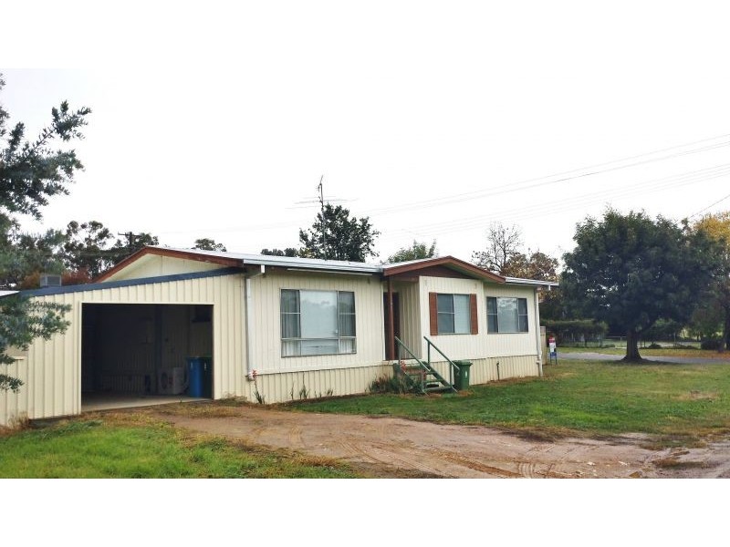 12a Spring Street, Tarcutta NSW 2652