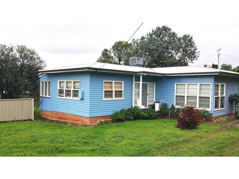 12 Cynthia Street, Tarcutta NSW 2652