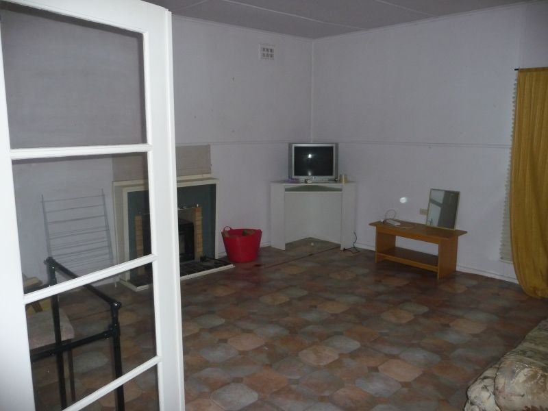 12 Cynthia Street, Tarcutta NSW 2652