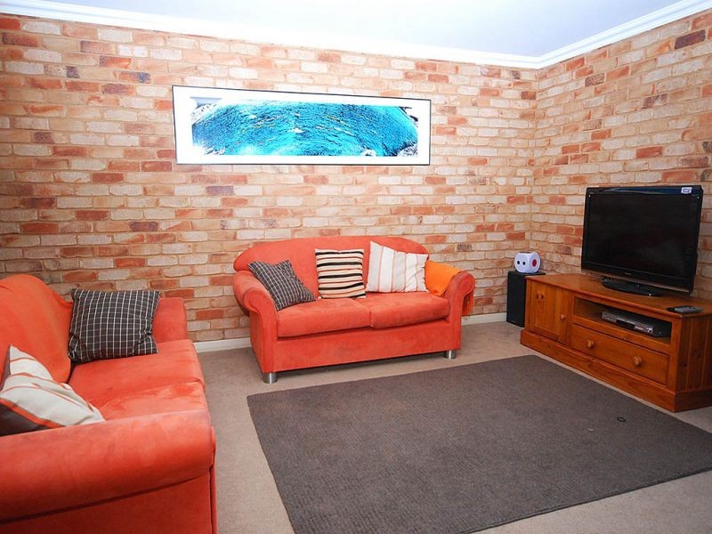 8 Headley Place, Wagga Wagga NSW 2650