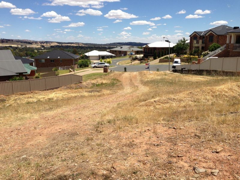 5 Kyalla Place, Bourkelands NSW 2650