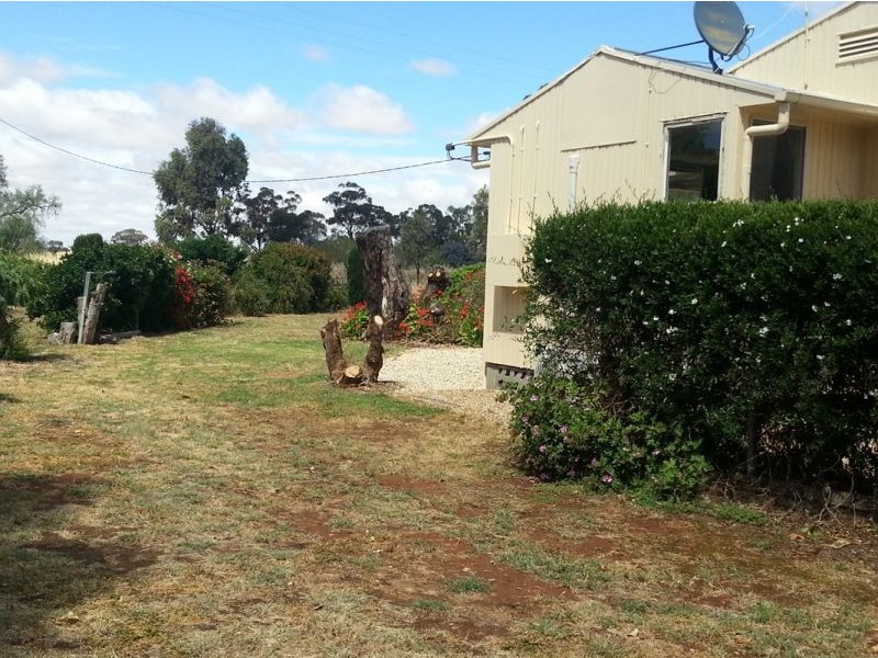 3 Elbe Street, Milbrulong NSW 2656