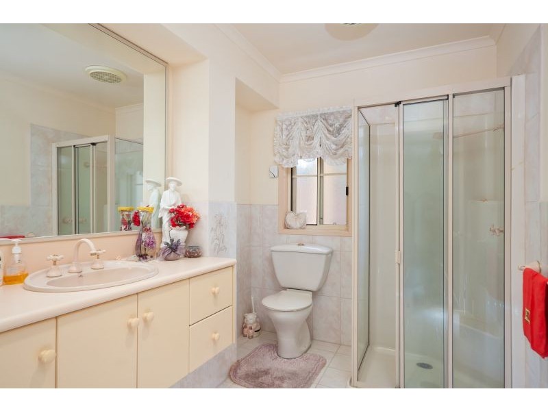 4 Gibbes Close, Kooringal Heights, Wagga Wagga NSW 2650