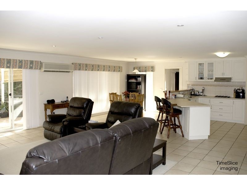 4 Headley Place, Wagga Wagga NSW 2650