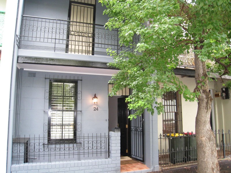 24 High Holborn Street, Surry Hills NSW 2010