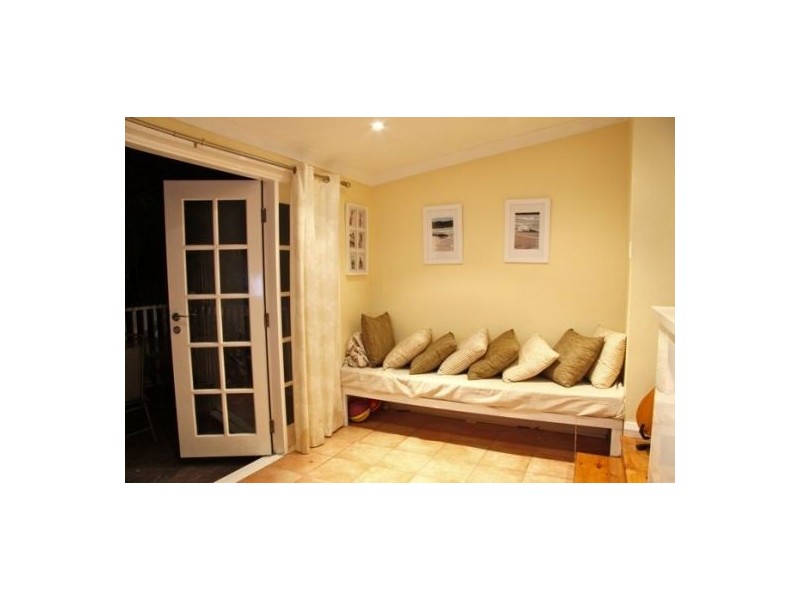 42 Station Street, Tempe NSW 2044