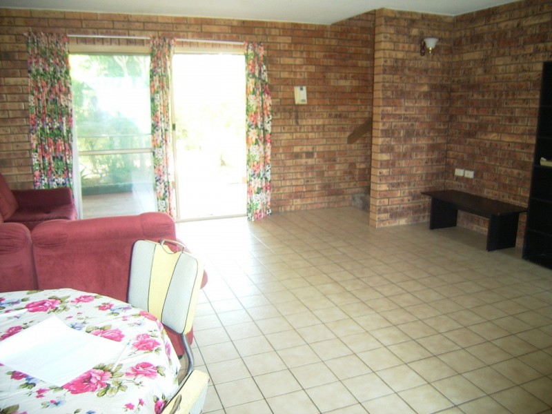 199 Cypress Street, Urangan QLD 4655