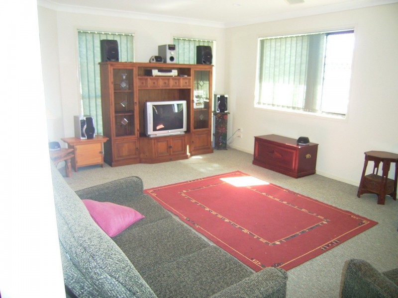 16 Gumtree Drive, Urraween QLD 4655