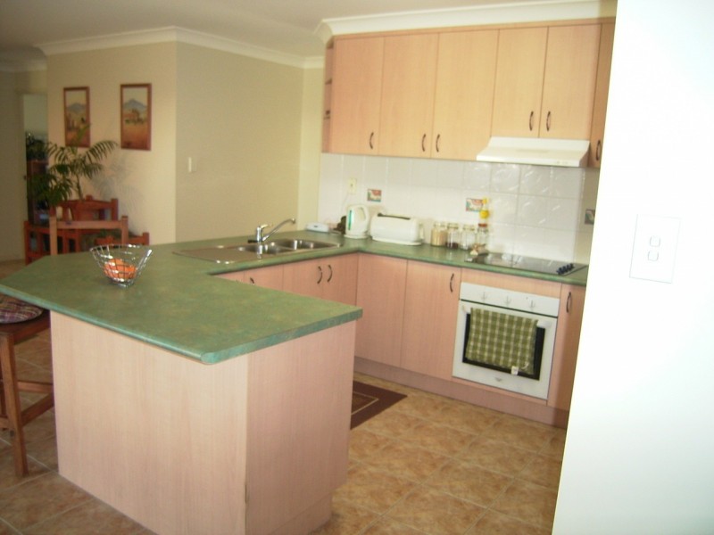 16 Gumtree Drive, Urraween QLD 4655
