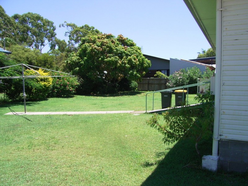 42 Esplanade, Point Vernon QLD 4655