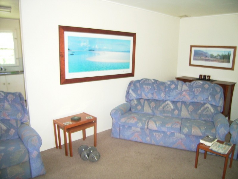 42 Esplanade, Point Vernon QLD 4655