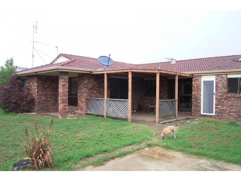 12 Granada Court, Point Vernon QLD 4655
