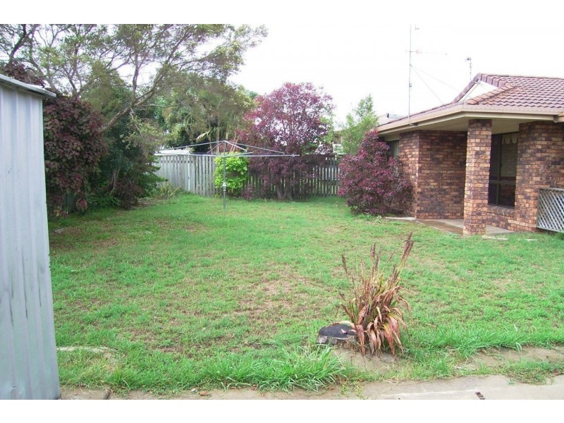 12 Granada Court, Point Vernon QLD 4655