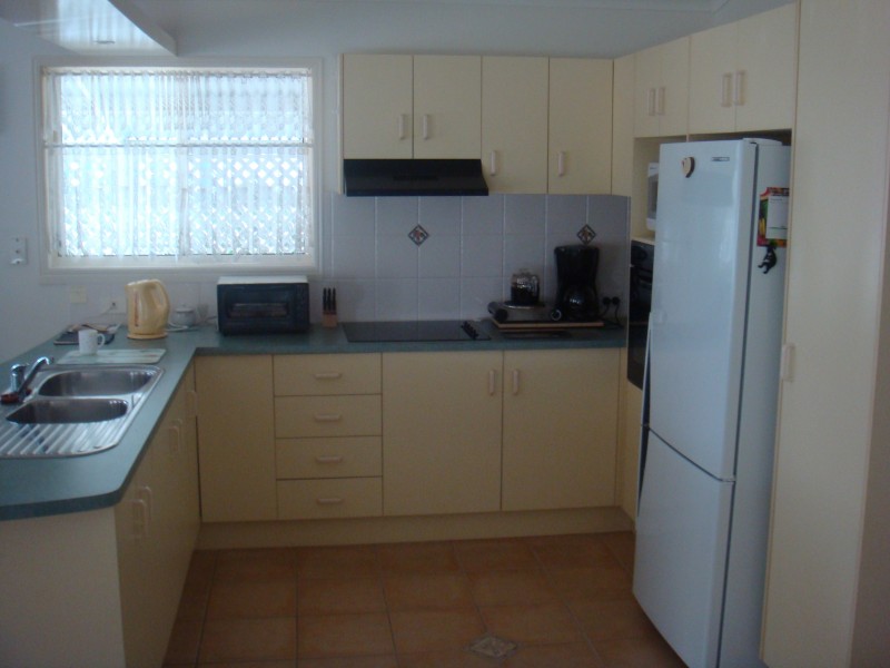 177 Reef Avenue, Urraween QLD 4655