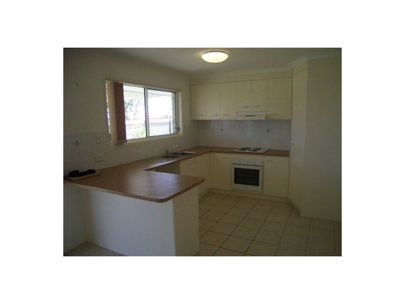 8 BUNYA Court, Eli Waters QLD 4655
